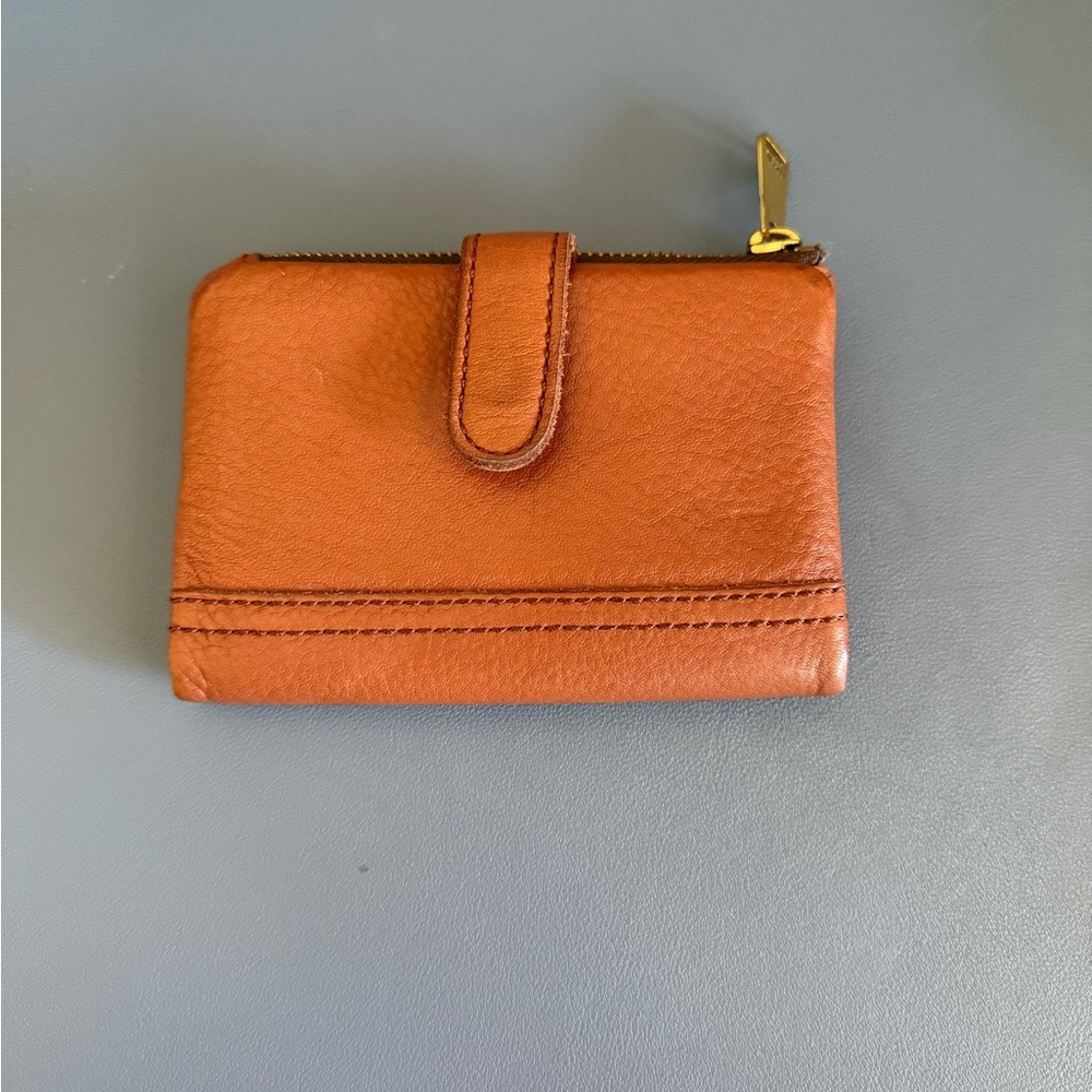 Fossil Tan Leather Wallet with Snap Closure and Textured Finish